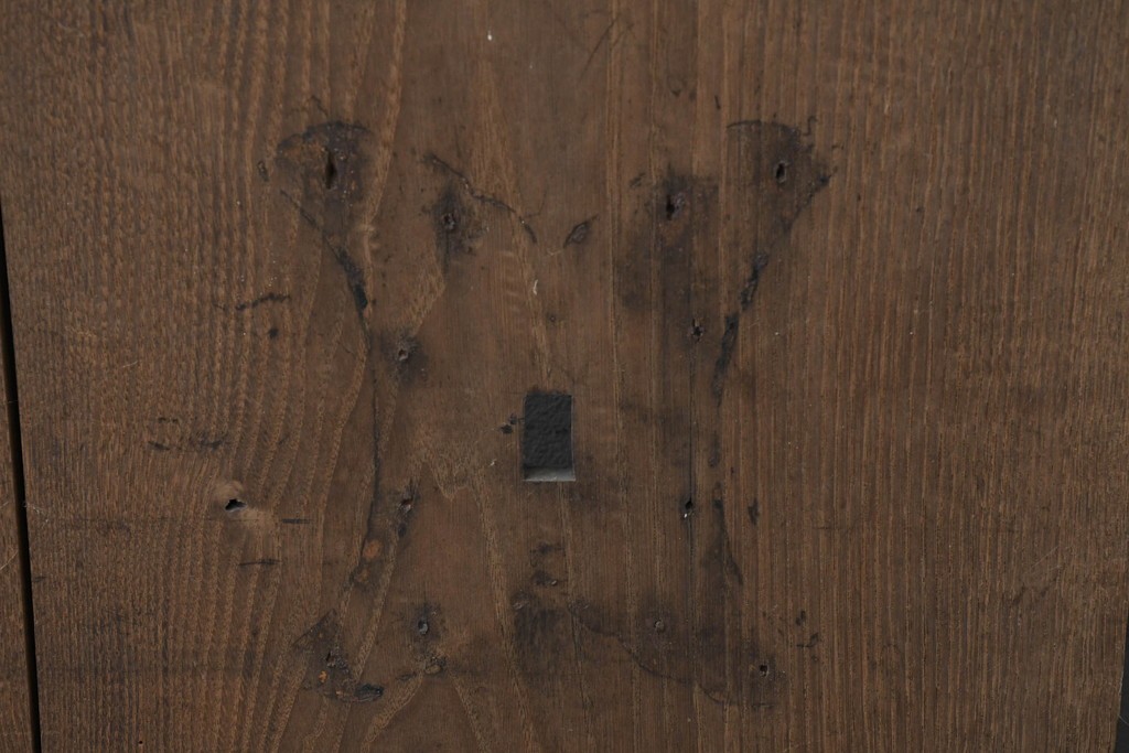 アンティーク建具　明治から大正期　栗(クリ)材　素朴で涼し気な縦桟格子の蔵戸1枚　　(R-086523)