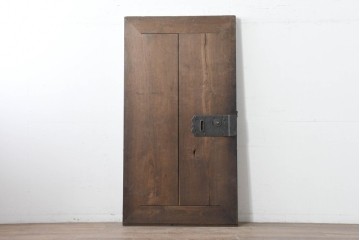 アンティーク建具　明治から大正期　栗材　モダンデザイン　框のないシンプルな蔵戸1枚　(R-086524)