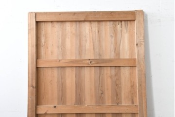 アンティーク建具　明治から大正期　素朴な木味が魅力の杉材の蔵戸1枚　　(R-086526)