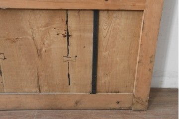 アンティーク建具　明治から大正期　希少デザイン!!　鉄格子に金網入りの重厚な蔵戸1枚　　(R-086527)