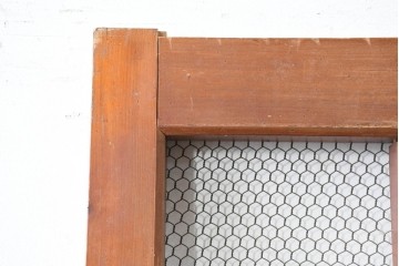 アンティーク建具　明治から大正期　素朴で味わいのある金網入りきつね格子蔵戸1枚　　(R-086528)