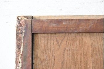アンティーク建具　明治から大正期　栗(クリ)材・檜(ヒノキ)材　緻密な木目に古鉄の彫刻金具が映える庄内蔵戸1枚　(R-086530)