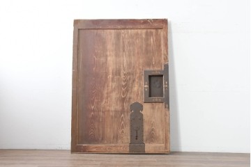 アンティーク建具　明治から大正期　超激レア!　総欅(ケヤキ)材　財を守る獅子面意匠金具が圧倒的な存在感を放つ蔵戸1枚　(R-086531)