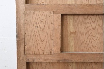 アンティーク建具　明治から大正期　超激レア!　総欅(ケヤキ)材　財を守る獅子面意匠金具が圧倒的な存在感を放つ蔵戸1枚　(R-086531)