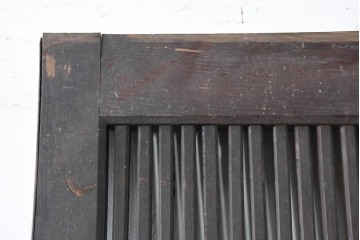 アンティーク建具　明治から大正期　栗材　重厚な佇まいと細やかな格子が目を引く格子蔵戸1枚　(R-086534)