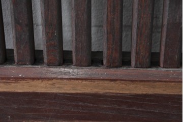 アンティーク建具　明治から大正期　栗材　重厚な佇まいと細やかな格子が目を引く格子蔵戸1枚　(R-086534)