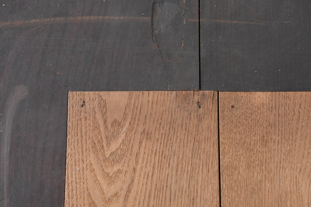 アンティーク建具　明治から大正期　総欅(ケヤキ)材　力強い木目が目を引く蔵戸1枚　(R-086536)
