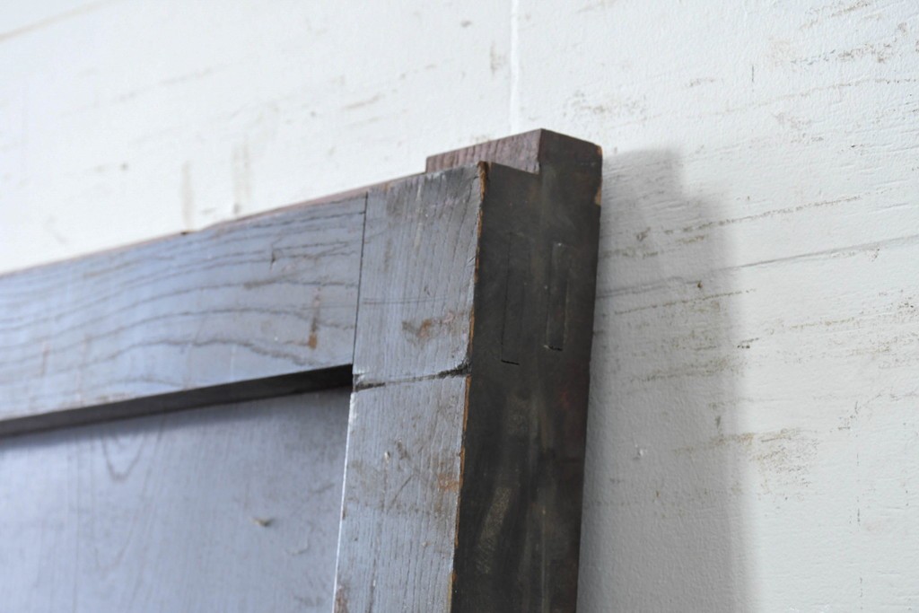 アンティーク建具　明治から大正期　総欅(ケヤキ)材　力強い木目が目を引く蔵戸1枚　(R-086536)