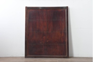 アンティーク建具　明治から大正期　欅材の趣深い風合いが魅力的な背の低い蔵戸1枚　(R-086538)