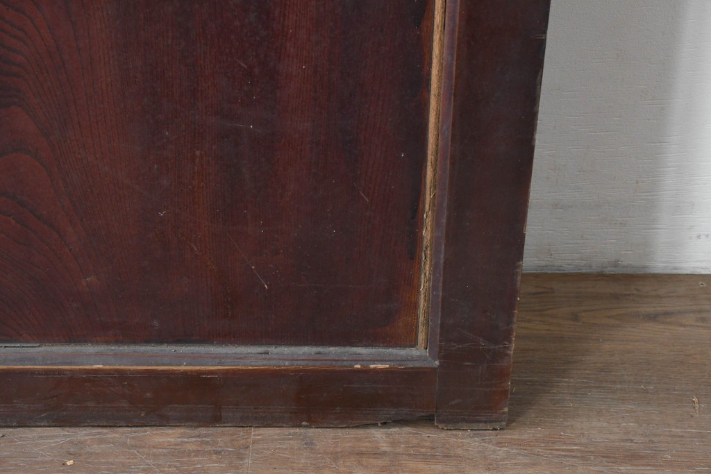 アンティーク建具　明治から大正期　欅材の趣深い風合いが魅力的な背の低い蔵戸1枚　(R-086538)