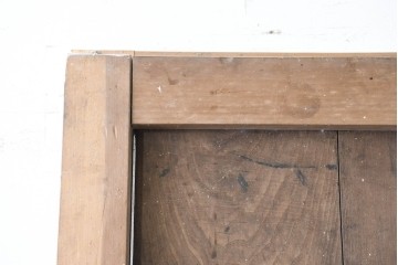 アンティーク建具　明治から大正期　古い木味が魅力のモダンな錠前金具付き蔵戸1枚　(R-086540)