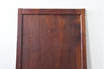 アンティーク建具　漆塗り　落ち着いた木味と趣ある錠前金具が目を引く蔵戸1枚　(R-086541)