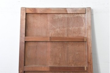 アンティーク建具　漆塗り　落ち着いた木味と趣ある錠前金具が目を引く蔵戸1枚　(R-086541)