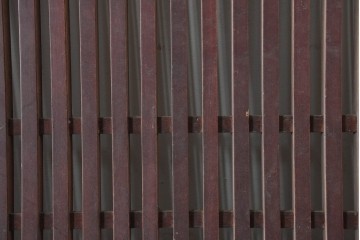 アンティーク建具　明治から大正期　細やかな格子が美しい幅広格子蔵戸1枚　(R-086543)