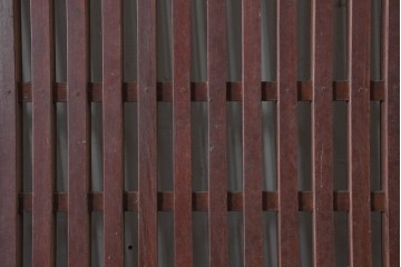 アンティーク建具　明治から大正期　細やかな格子が美しい幅広格子蔵戸1枚　(R-086543)