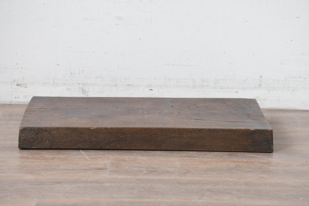 【簡易リペア限定品】　和製アンティーク　欅(ケヤキ)材　古い豪農で使われていた味わい深い飾り台　(R-086547)