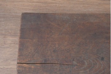 【簡易リペア限定品】　和製アンティーク　欅(ケヤキ)材　古い豪農で使われていた味わい深い飾り台　(R-086547)