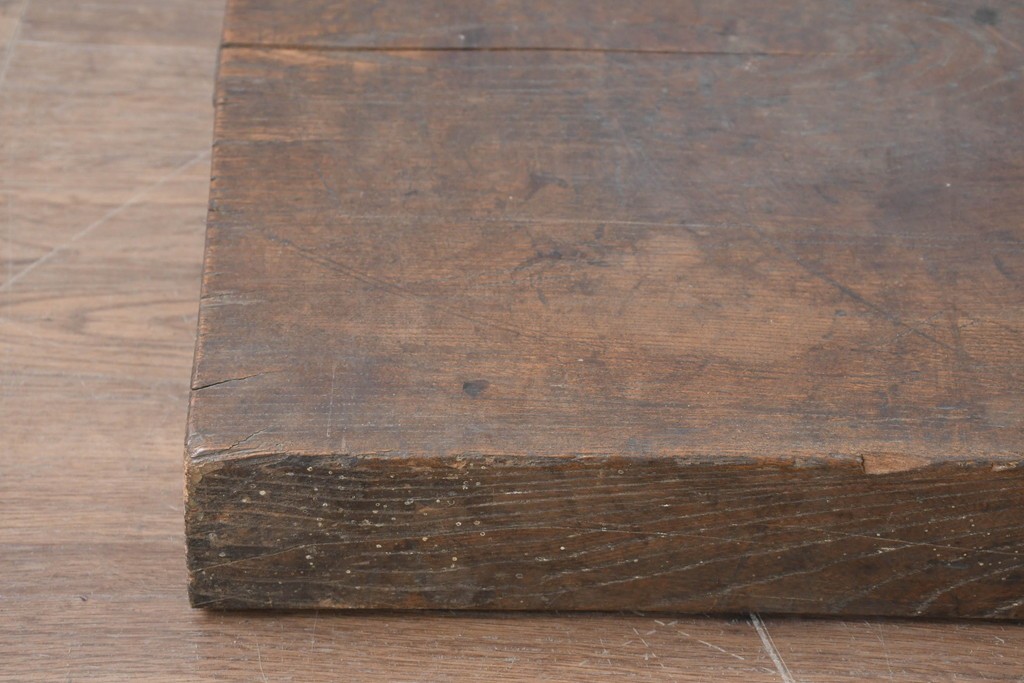【簡易リペア限定品】　和製アンティーク　欅(ケヤキ)材　古い豪農で使われていた味わい深い飾り台　(R-086547)