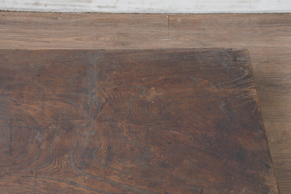 【簡易リペア限定品】　和製アンティーク　欅(ケヤキ)材　古い豪農で使われていた味わい深い飾り台　(R-086547)