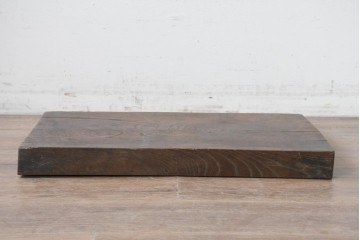 【簡易リペア限定品】　和製アンティーク　欅(ケヤキ)材　古い豪農で使われていた味わい深い飾り台　(R-086547)