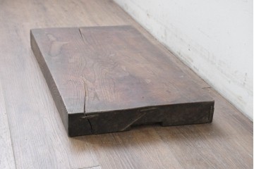 【簡易リペア限定品】　和製アンティーク　欅(ケヤキ)材　古い豪農で使われていた味わい深い飾り台　(R-086548)