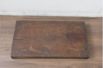 【簡易リペア限定品】　和製アンティーク　欅(ケヤキ)材　古い豪農で使われていた味わい深い飾り台　(R-086548)