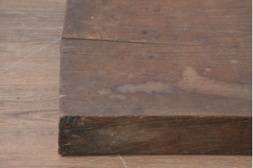 【簡易リペア限定品】　和製アンティーク　欅(ケヤキ)材　古い豪農で使われていた味わい深い飾り台　(R-086548)