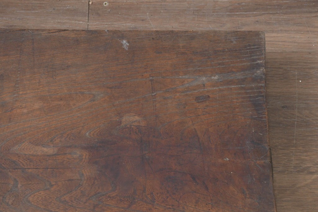 【簡易リペア限定品】　和製アンティーク　欅(ケヤキ)材　古い豪農で使われていた味わい深い飾り台　(R-086548)