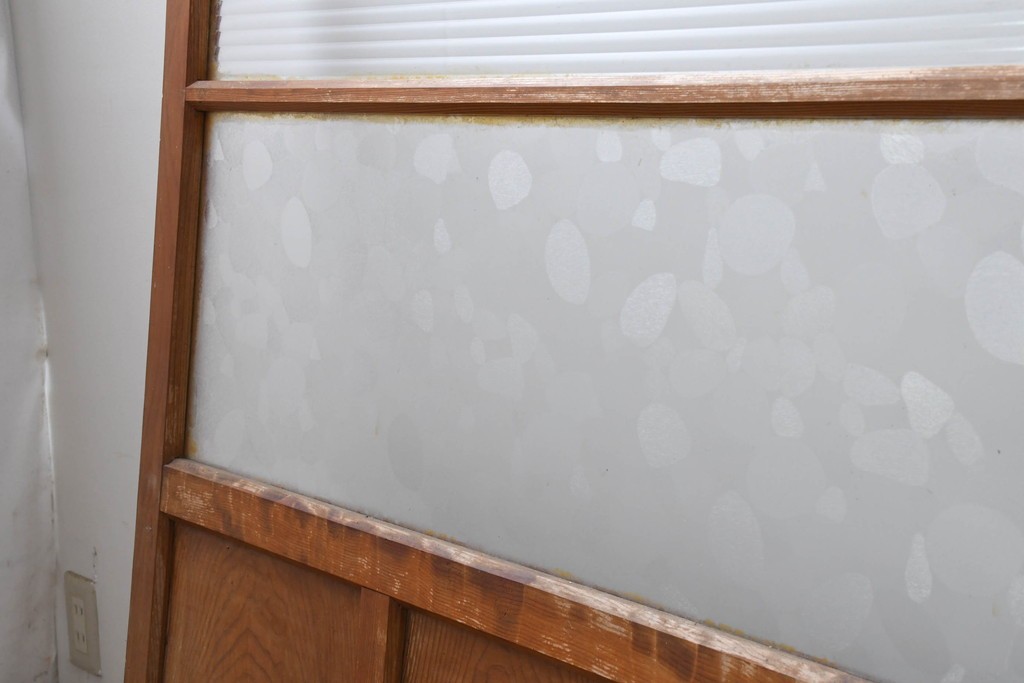 ヴィンテージ建具　昭和中期　モールガラスが趣深いガラス窓3枚セット　(R-086549)