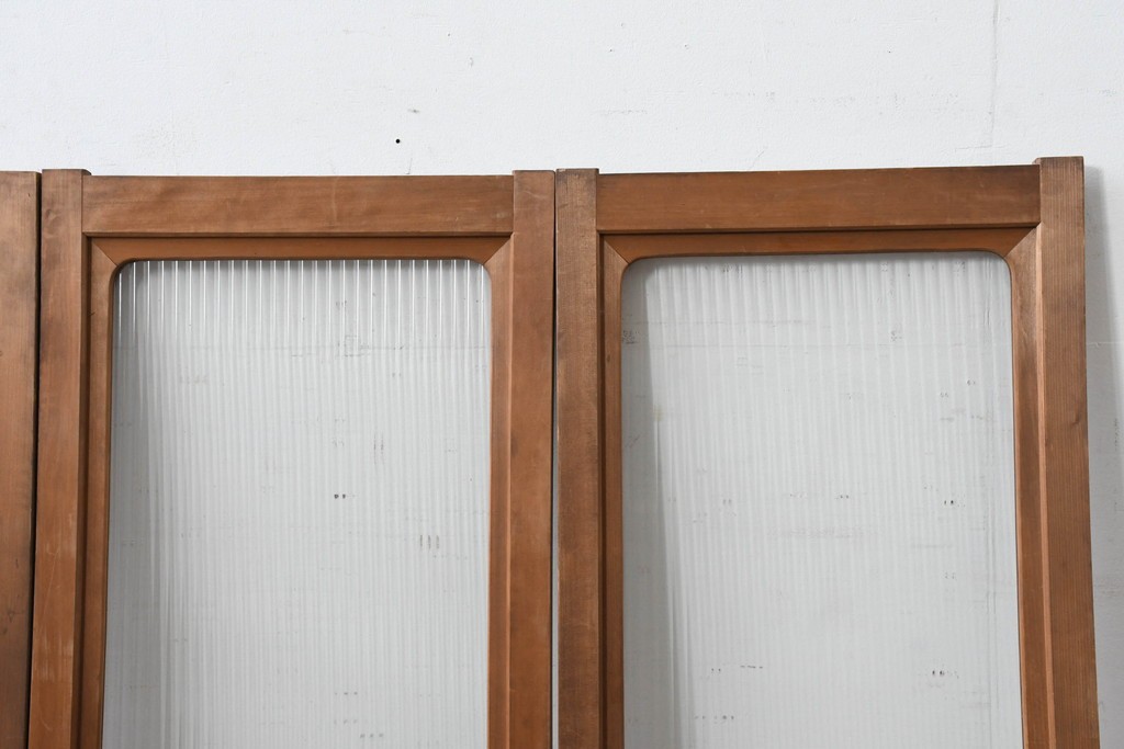 ヴィンテージ建具　昭和中期　木味豊かなモールガラス入りの窓4枚セット　(R-086550)