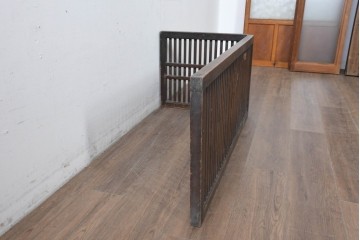  和製アンティーク　明治～大正期　使いこまれた味のある帳場格子　(R-086551)