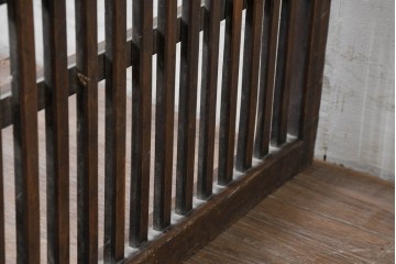  和製アンティーク　明治～大正期　使いこまれた味のある帳場格子　(R-086551)