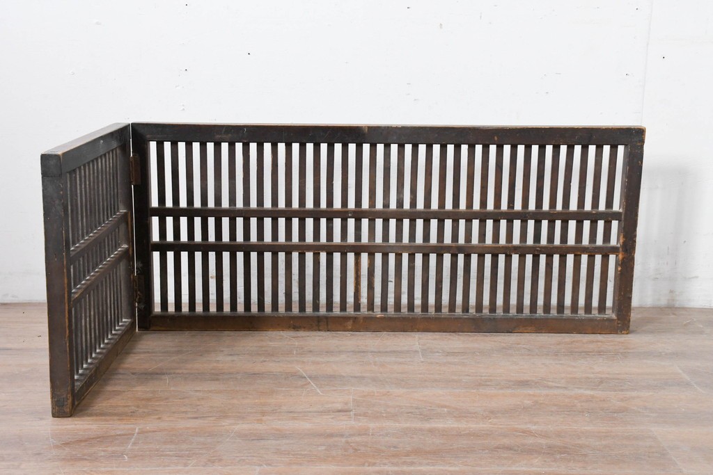  和製アンティーク　明治～大正期　使いこまれた味のある帳場格子　(R-086551)