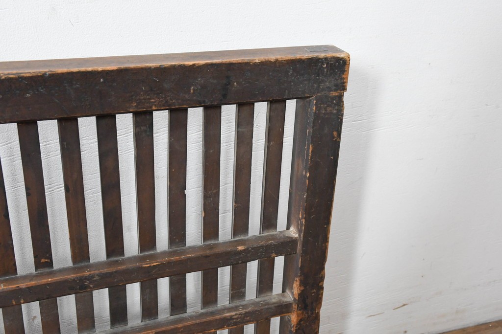  和製アンティーク　明治～大正期　使いこまれた味のある帳場格子　(R-086551)