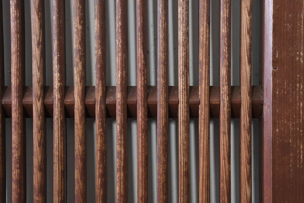 アンティーク建具　明治から大正期　繊細な格子が美しい幅狭格子扉1枚　(R-086553)