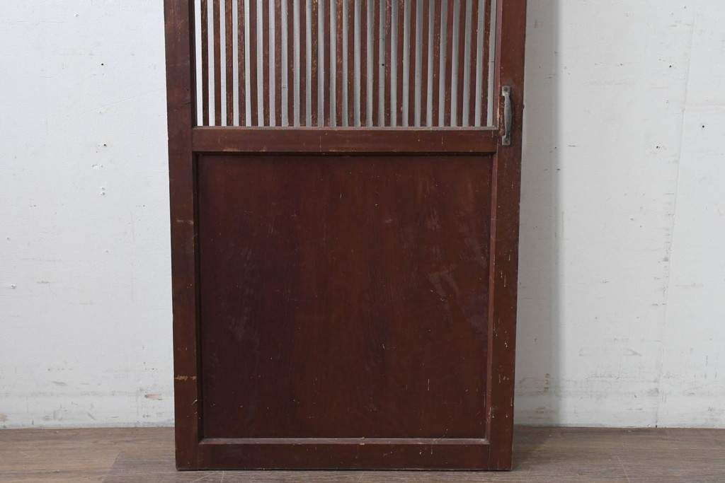 アンティーク建具　明治から大正期　繊細な格子が美しい幅狭格子扉1枚　(R-086553)