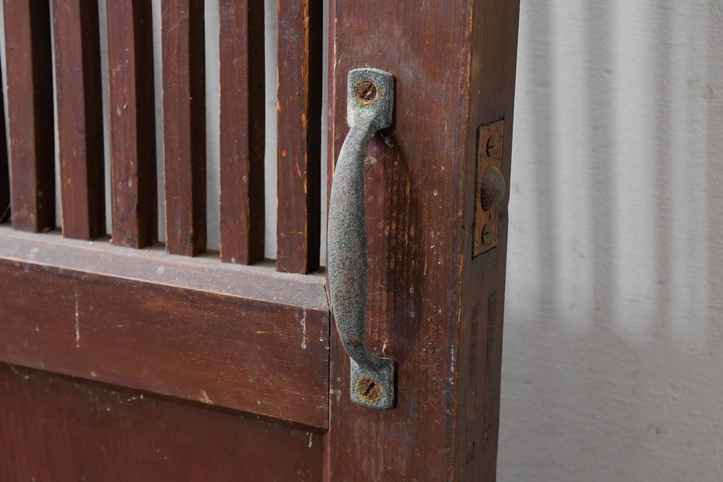 アンティーク建具　明治から大正期　繊細な格子が美しい幅狭格子扉1枚　(R-086553)