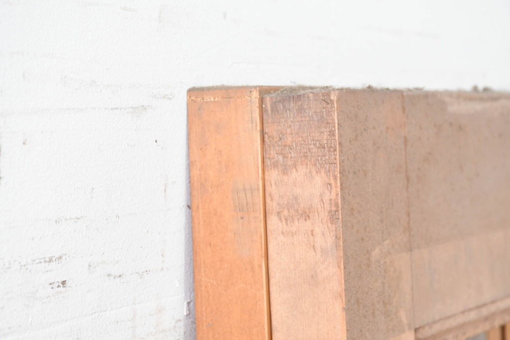 ヴィンテージ建具　未使用長期在庫品建具　昭和後期　明るい木色のフレームのシンプルな扉2枚セット　(R-086554)