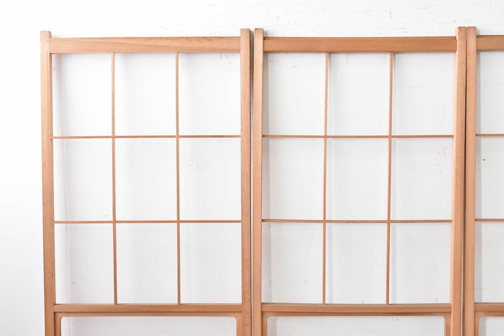 ヴィンテージ建具　昭和後期　上品な桟組みが引き立つ幅狭タイプの雪見障子戸4枚セット　(R-086555)