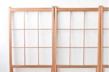 ヴィンテージ建具　昭和後期　上品な桟組みが引き立つ幅狭タイプの雪見障子戸4枚セット　(R-086555)