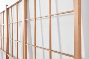 ヴィンテージ建具　昭和後期　上品な桟組みが引き立つ幅狭タイプの雪見障子戸4枚セット　(R-086555)