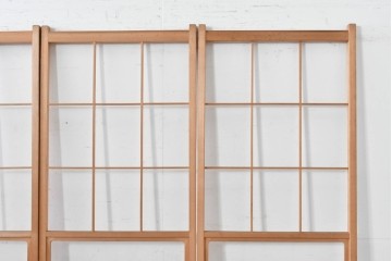 ヴィンテージ建具　昭和後期　上品な桟組みが引き立つ幅狭タイプの雪見障子戸4枚セット　(R-086555)