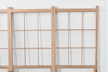 ヴィンテージ建具　昭和後期　上品な桟組みが引き立つ幅狭タイプの雪見障子戸4枚セット　(R-086556)