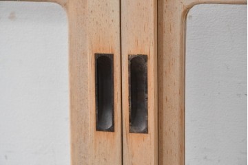 ヴィンテージ建具　昭和後期　上品な桟組みが引き立つ幅狭タイプの雪見障子戸4枚セット　(R-086556)