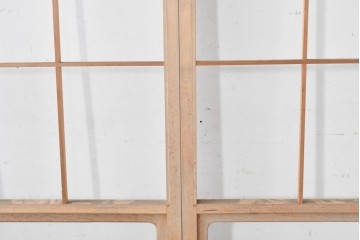 ヴィンテージ建具　昭和後期　上品な桟組みが引き立つ幅狭タイプの雪見障子戸4枚セット　(R-086556)