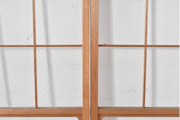 ヴィンテージ建具　昭和後期　上品な桟組みが引き立つ幅狭タイプの雪見障子戸4枚セット　(R-086558)