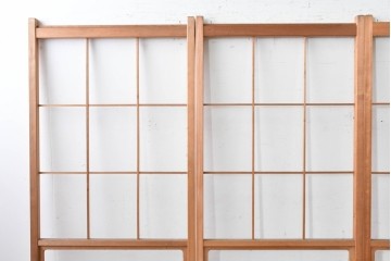 ヴィンテージ建具　昭和後期　上品な桟組みが引き立つ幅狭タイプの雪見障子戸4枚セット　(R-086558)