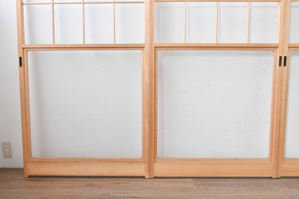 ヴィンテージ建具　昭和後期　上品な桟組みが引き立つ雪見障子戸4枚セット　(R-086560)