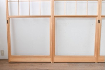 ヴィンテージ建具　昭和後期　上品な桟組みが引き立つ雪見障子戸4枚セット　(R-086560)