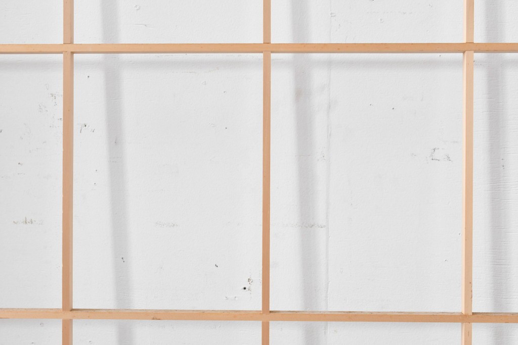 ヴィンテージ建具　昭和後期　上品な桟組みが引き立つ雪見障子戸4枚セット　(R-086560)